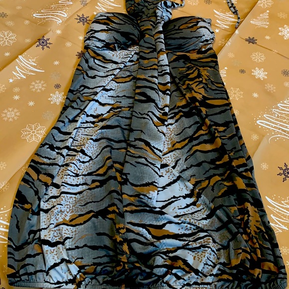 Mini Dress 👗 - Picture 3 of 3